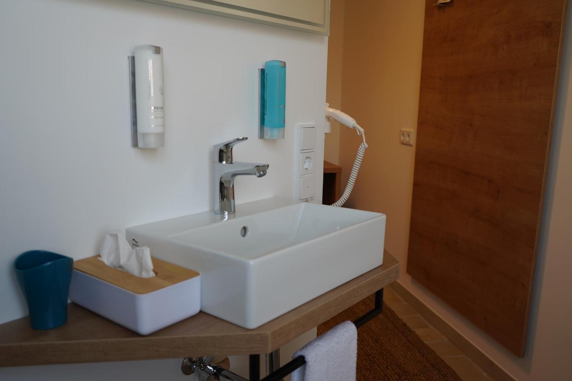 Eco Motel Wallersdorf Extérieur photo