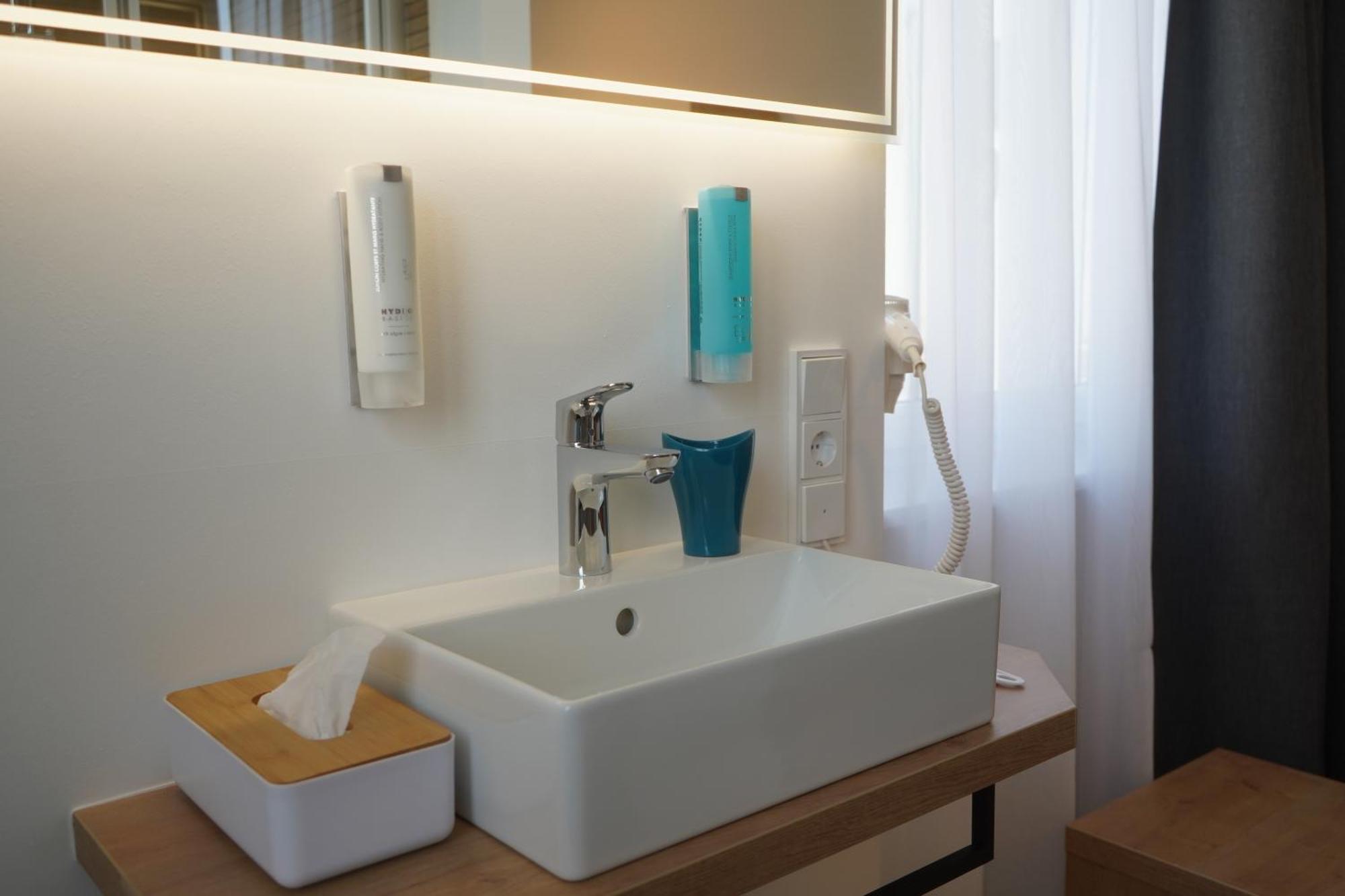 Eco Motel Wallersdorf Extérieur photo