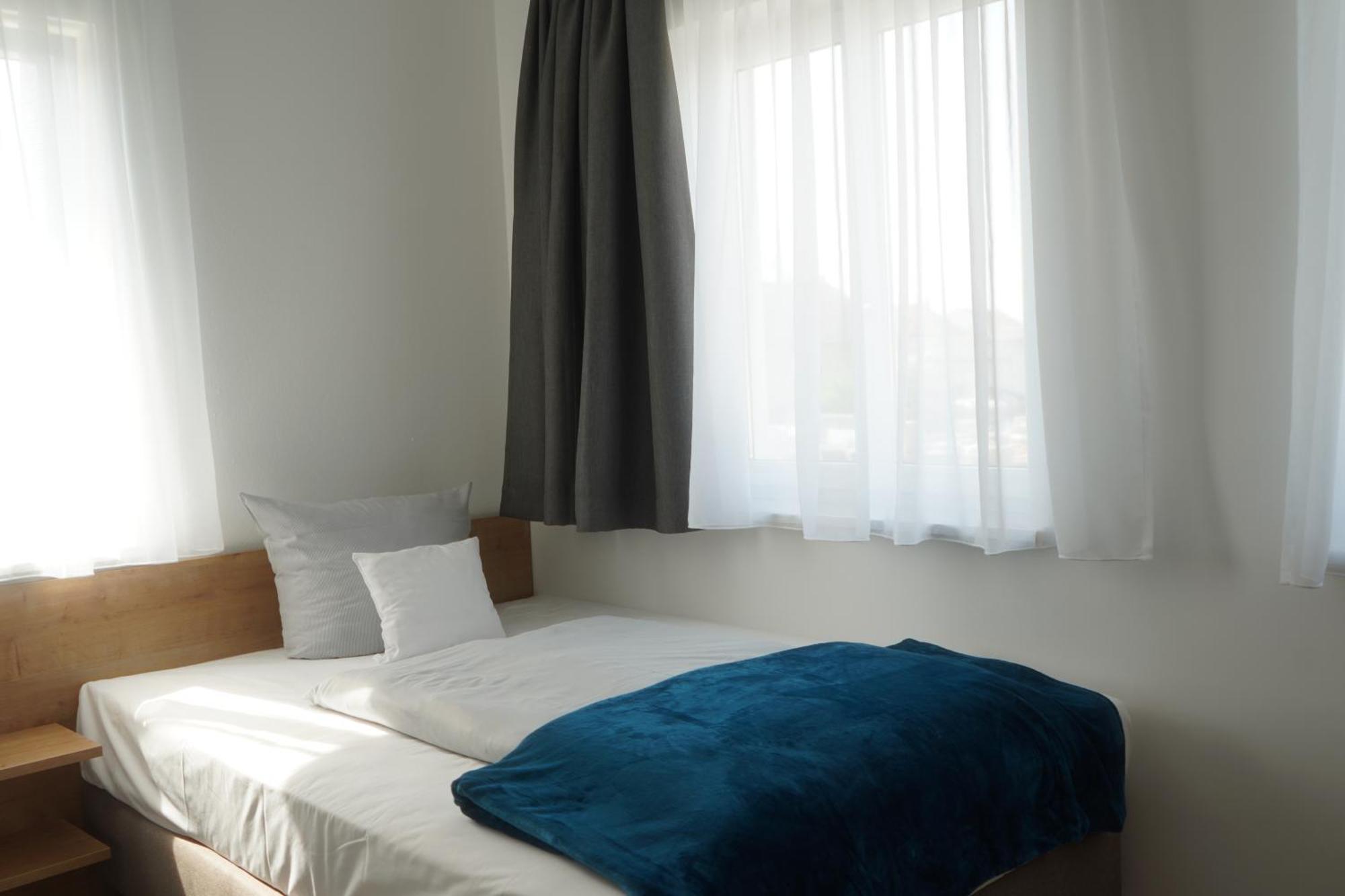 Eco Motel Wallersdorf Extérieur photo